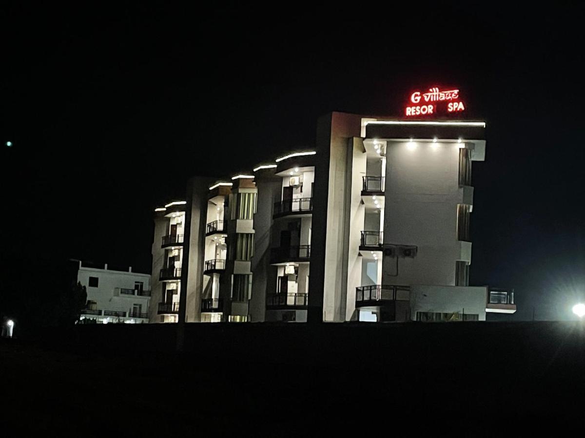 Sumedha G Village Resort And Spa Raiwala Eksteriør billede