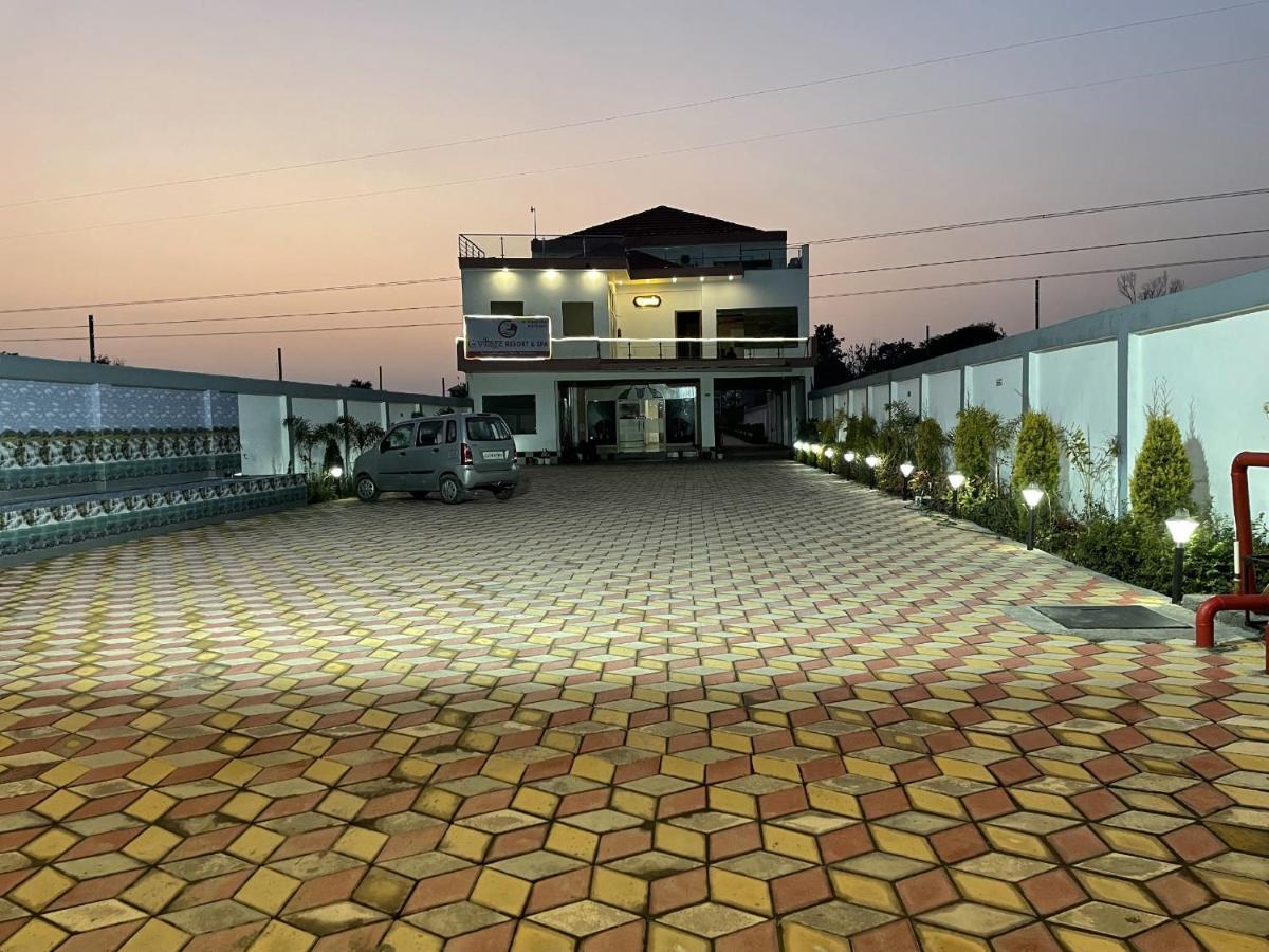 Sumedha G Village Resort And Spa Raiwala Eksteriør billede